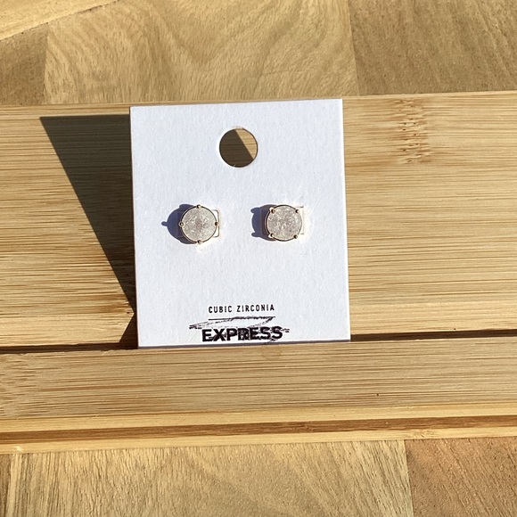 EXPRESS EARINGS - Picture 6 of 8